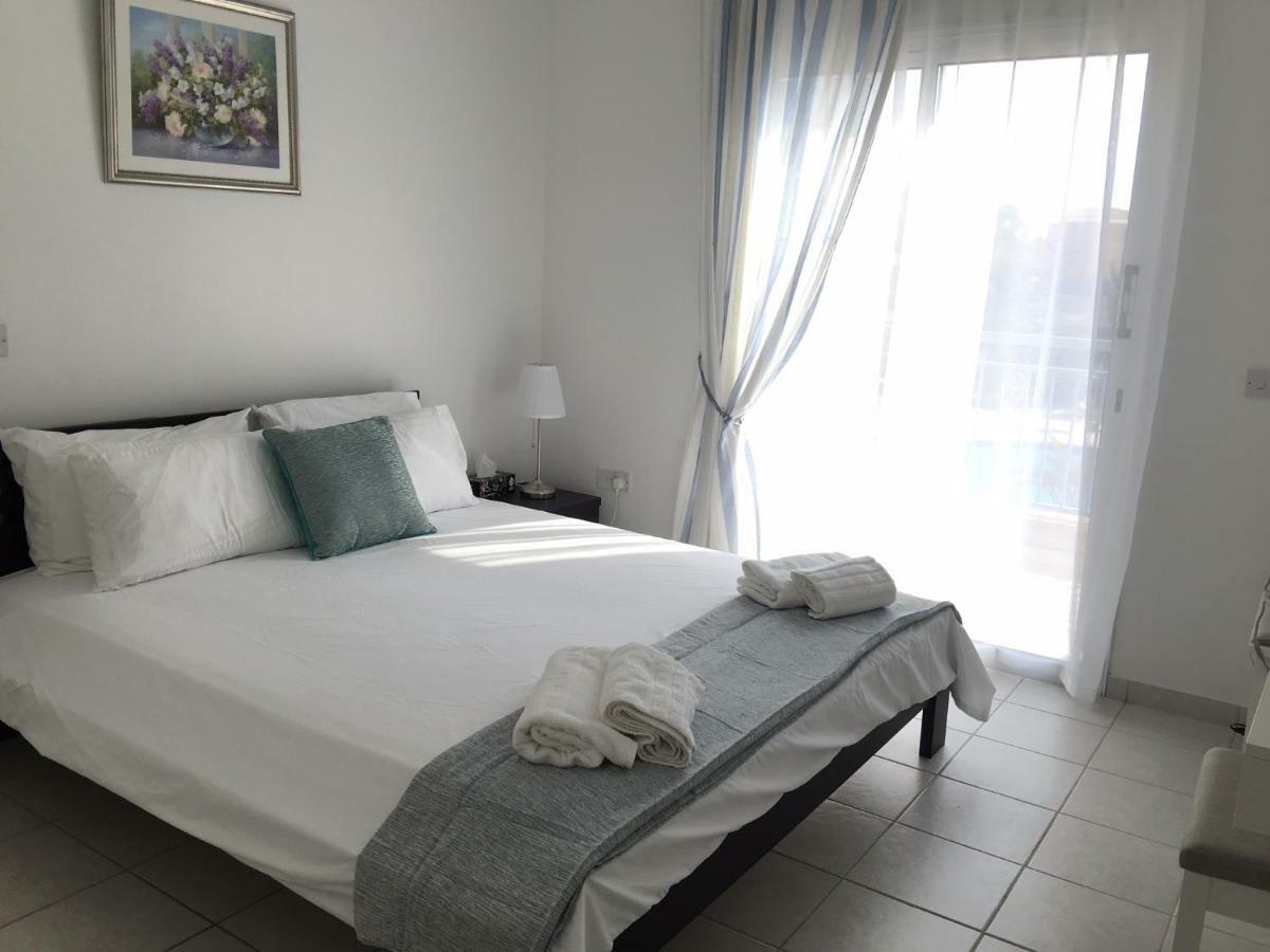 Limnaria Gardens - Modern 1 Bed, Walk To Beach & Shops Paphos 外观 照片