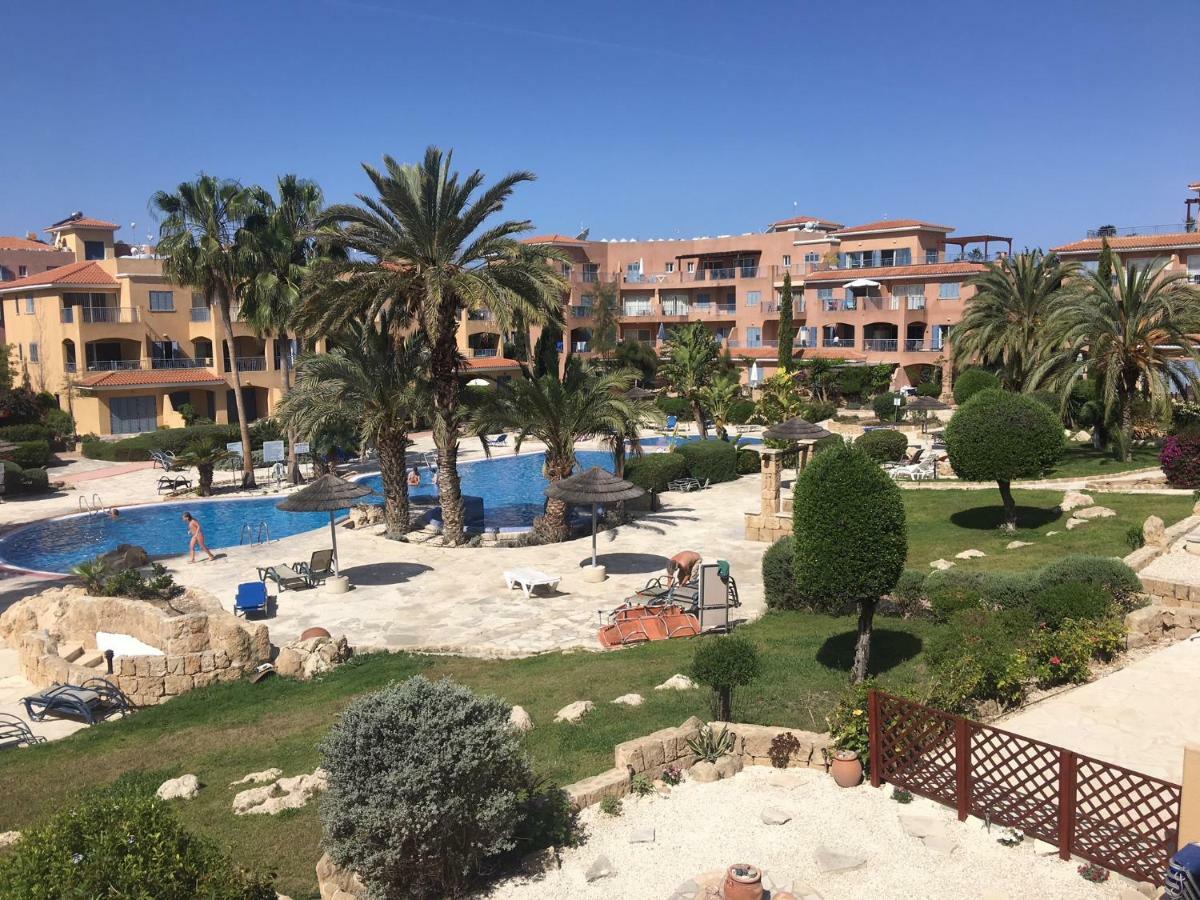 Limnaria Gardens - Modern 1 Bed, Walk To Beach & Shops Paphos 外观 照片